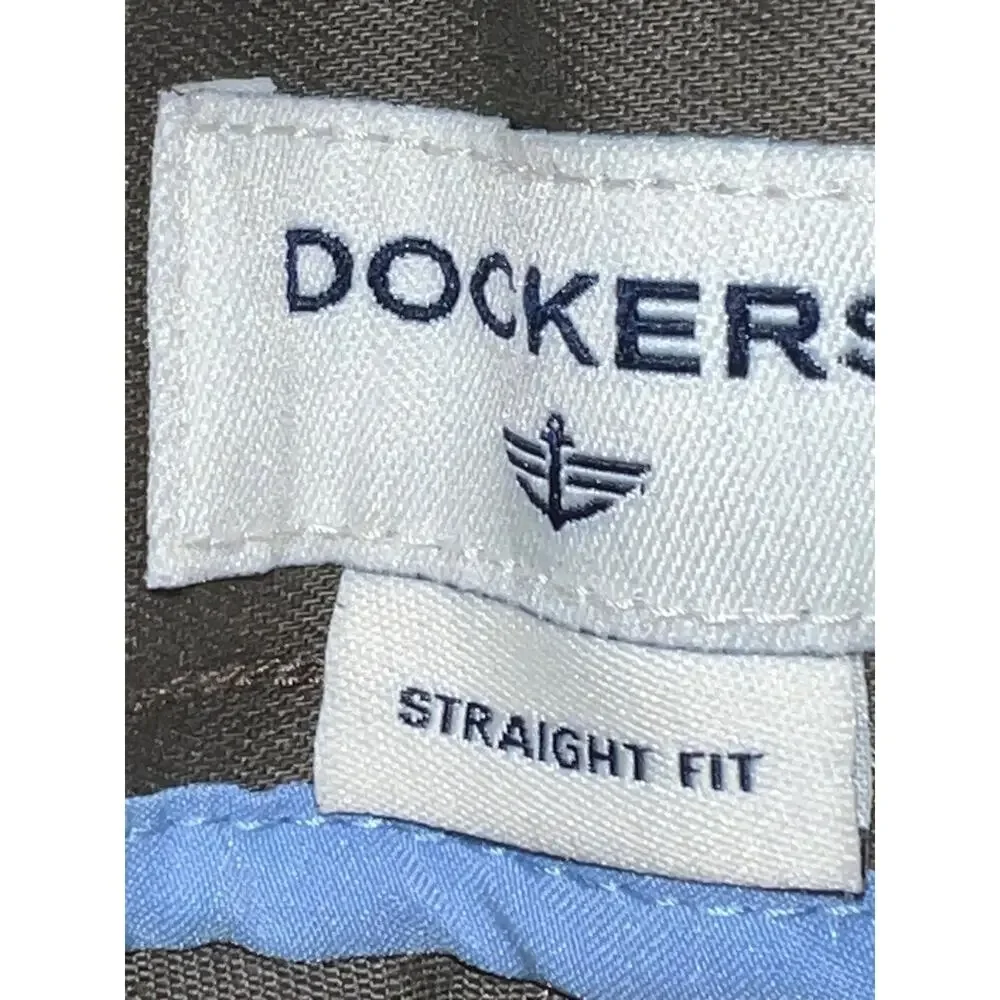 NWT Dockers Pants Straight Fit Stretch Men’s Size 38x30